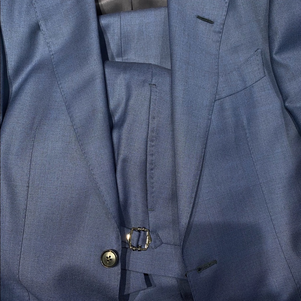Suitsupply La Spalla suit